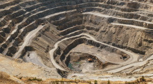 Optimización de operaciones mineras mediante identificación de eficiencias no aprovechadas en procesos productivos